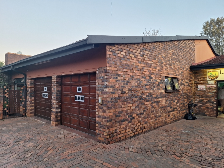 3 Bedroom Property for Sale in Meyerton Central Gauteng