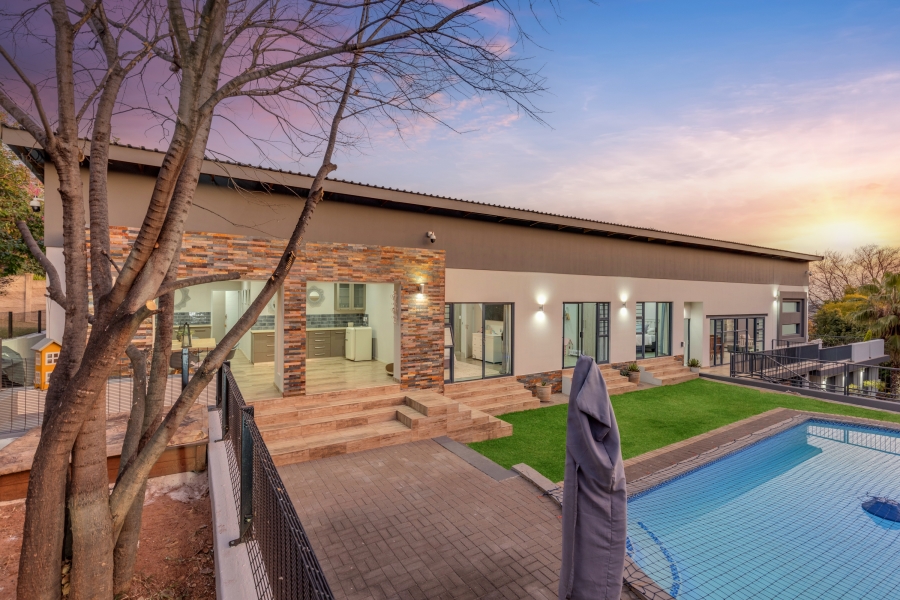 4 Bedroom Property for Sale in Waterkloof Ridge Gauteng