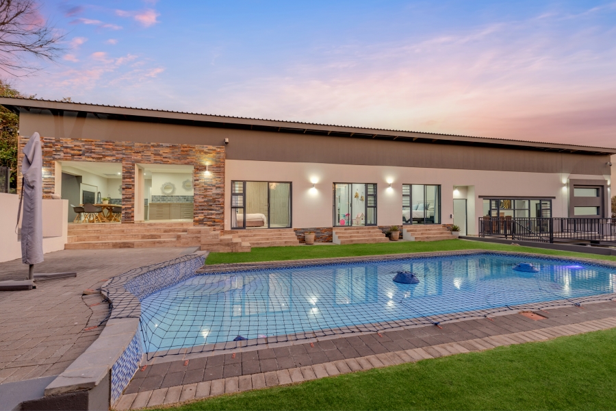 4 Bedroom Property for Sale in Waterkloof Ridge Gauteng