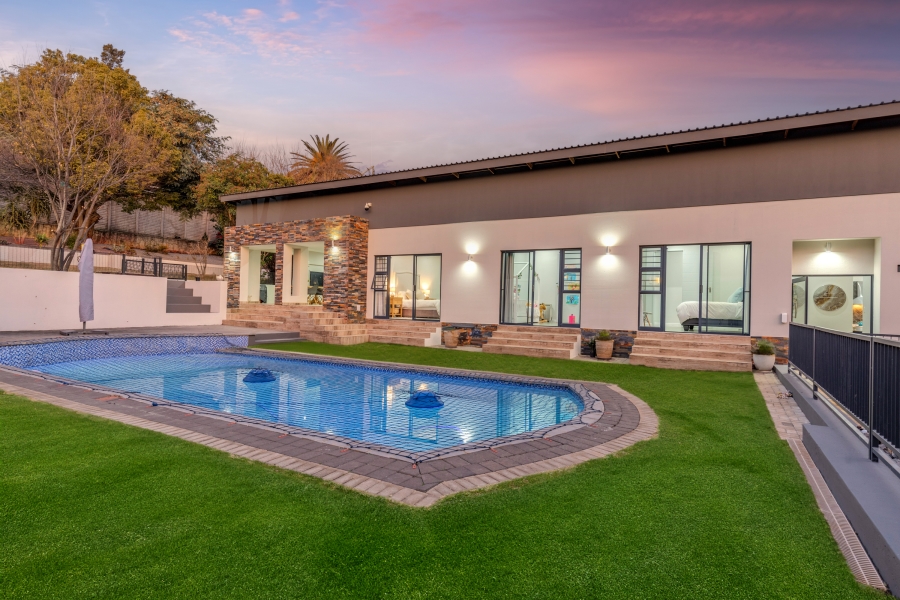 4 Bedroom Property for Sale in Waterkloof Ridge Gauteng