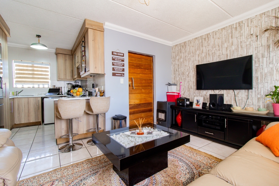 2 Bedroom Property for Sale in Ormonde Gauteng