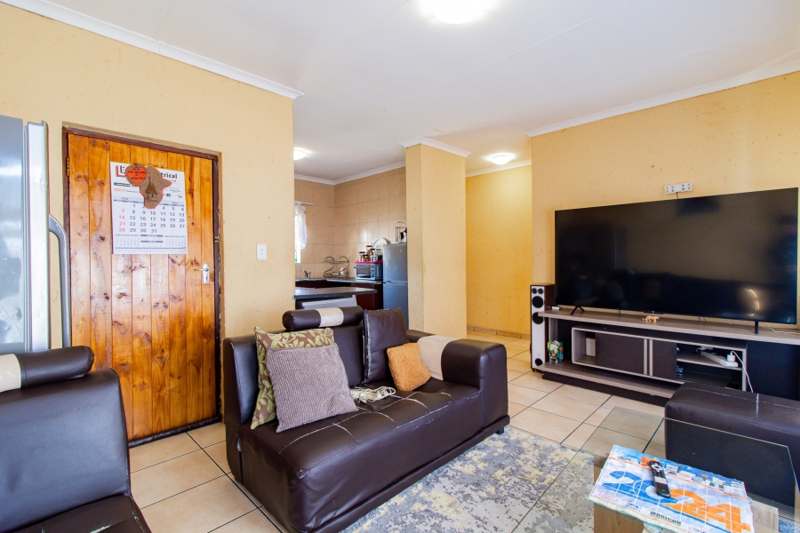 2 Bedroom Property for Sale in Ormonde Gauteng