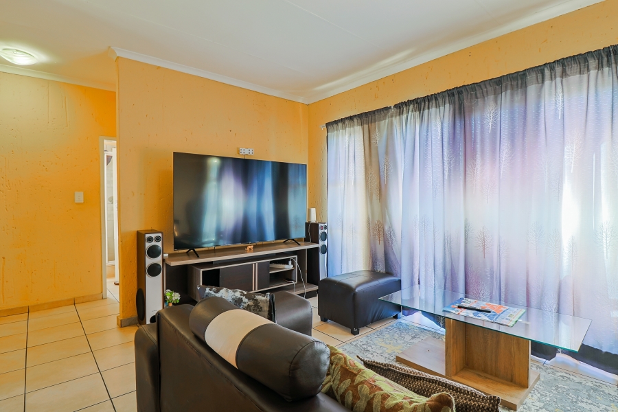 2 Bedroom Property for Sale in Ormonde Gauteng