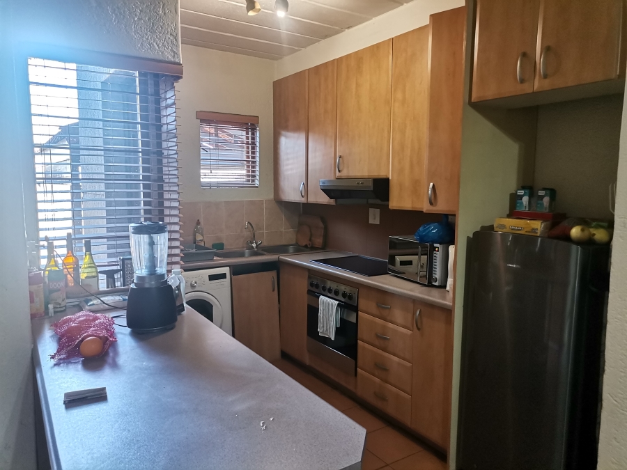 2 Bedroom Property for Sale in Woodmead Gauteng