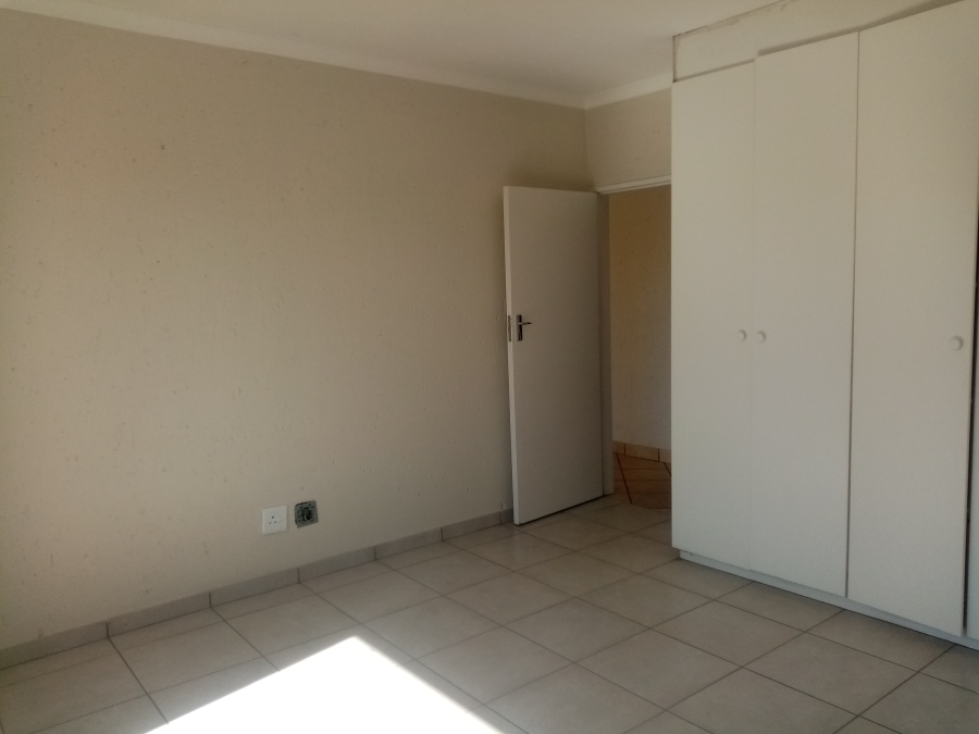 2 Bedroom Property for Sale in Eveleigh Gauteng