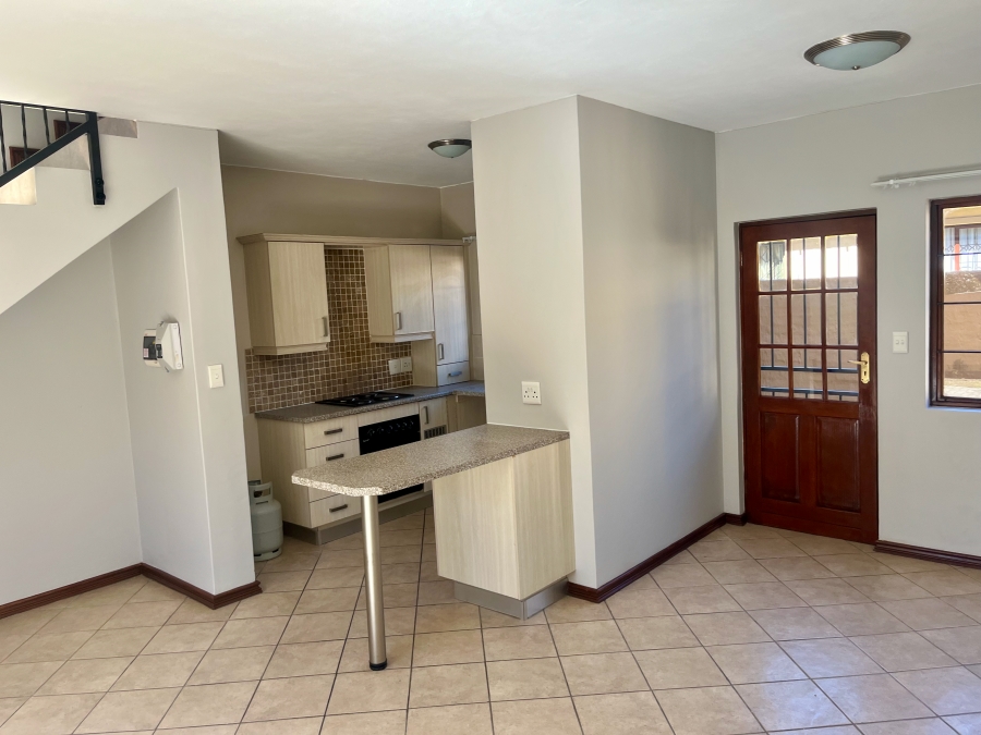 To Let 2 Bedroom Property for Rent in Noordwyk Gauteng