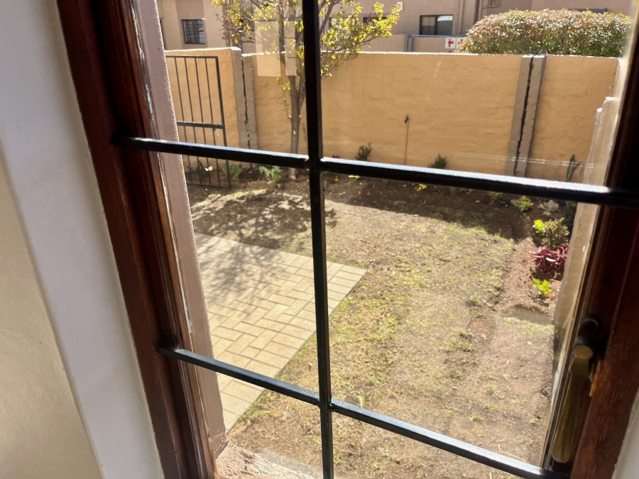 To Let 2 Bedroom Property for Rent in Noordwyk Gauteng