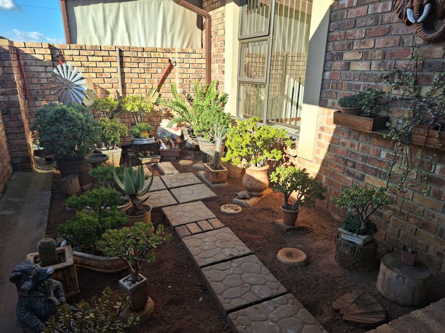 2 Bedroom Property for Sale in Riversdale Gauteng