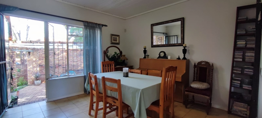 4 Bedroom Property for Sale in Rooihuiskraal Gauteng