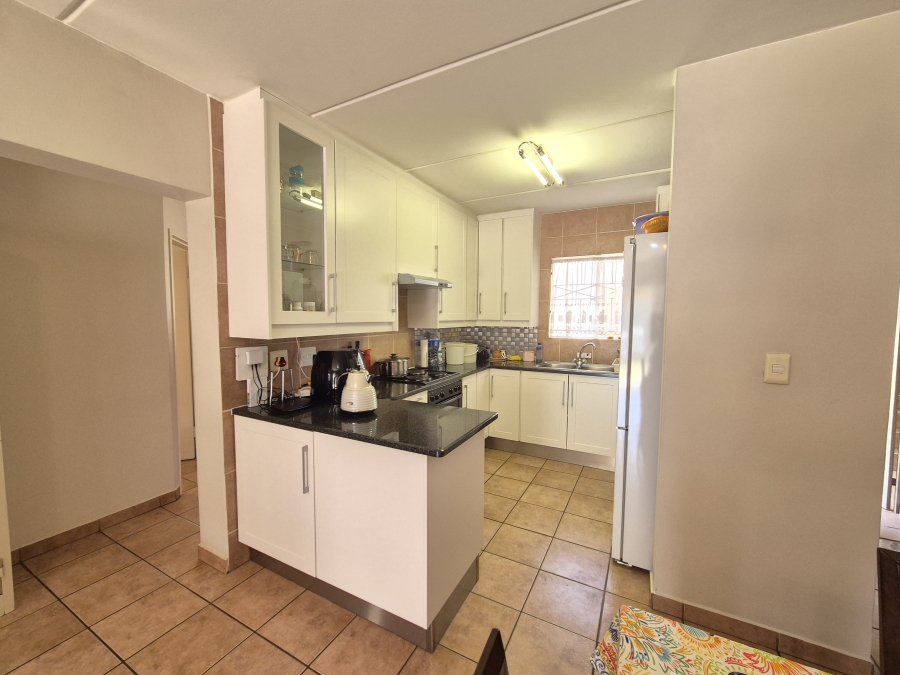 2 Bedroom Property for Sale in Oriel Gauteng