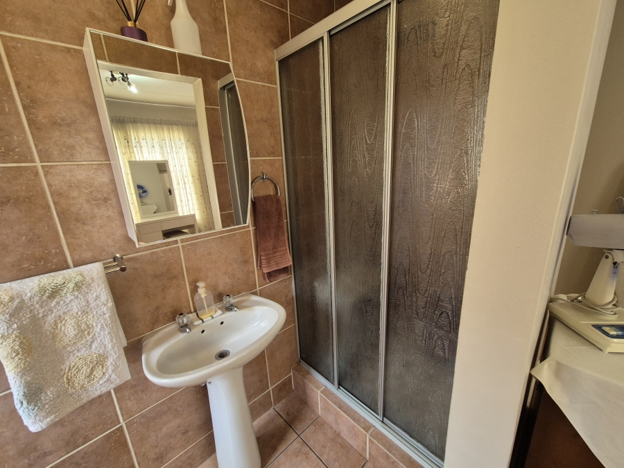 2 Bedroom Property for Sale in Oriel Gauteng