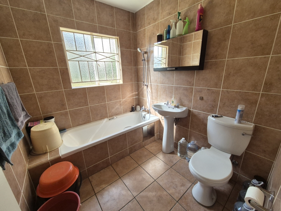 2 Bedroom Property for Sale in Oriel Gauteng