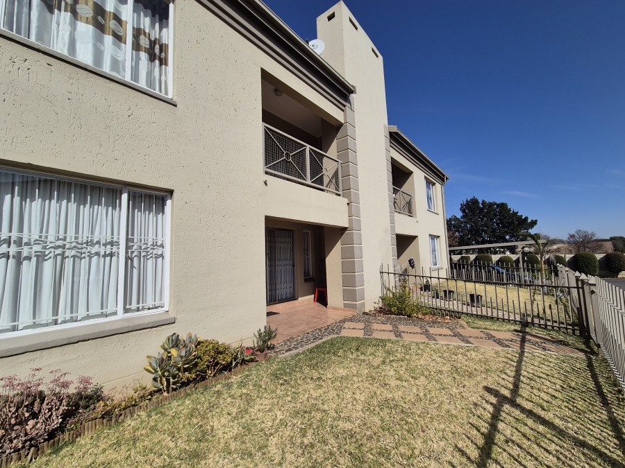 2 Bedroom Property for Sale in Oriel Gauteng