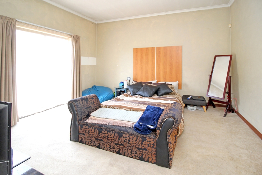 5 Bedroom Property for Sale in Homestead Park Gauteng