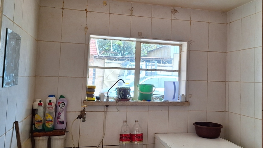 3 Bedroom Property for Sale in Theoville Gauteng