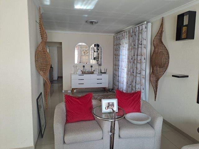 3 Bedroom Property for Sale in Oriel Gauteng