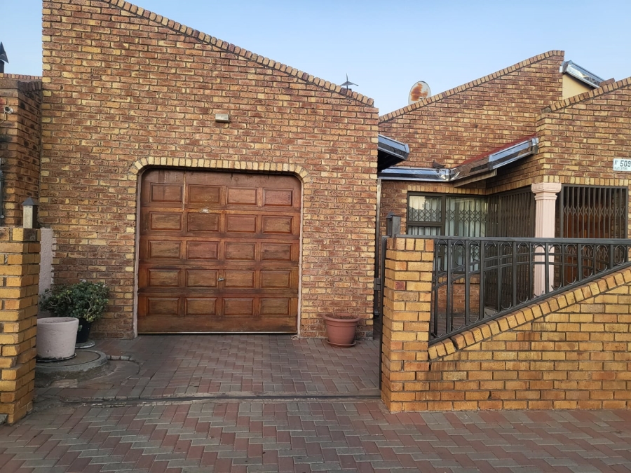 3 Bedroom Property for Sale in Kwa Thema Gauteng