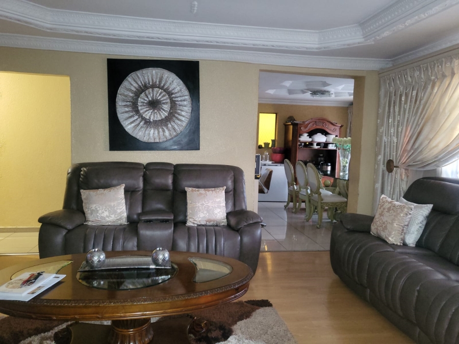 3 Bedroom Property for Sale in Kwa Thema Gauteng