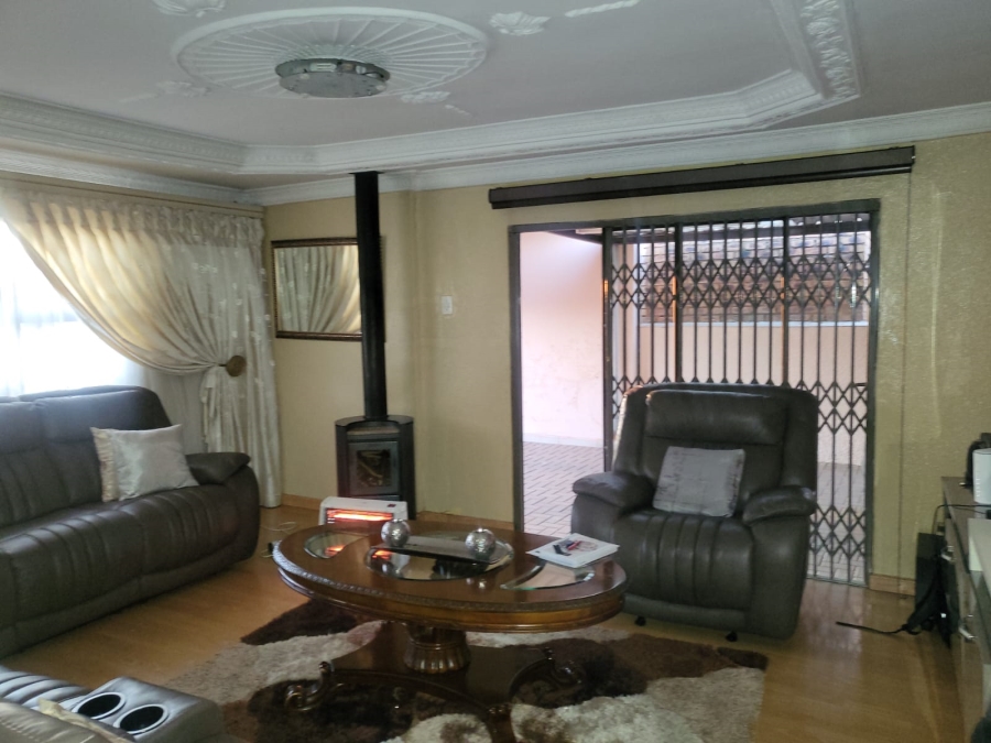 3 Bedroom Property for Sale in Kwa Thema Gauteng