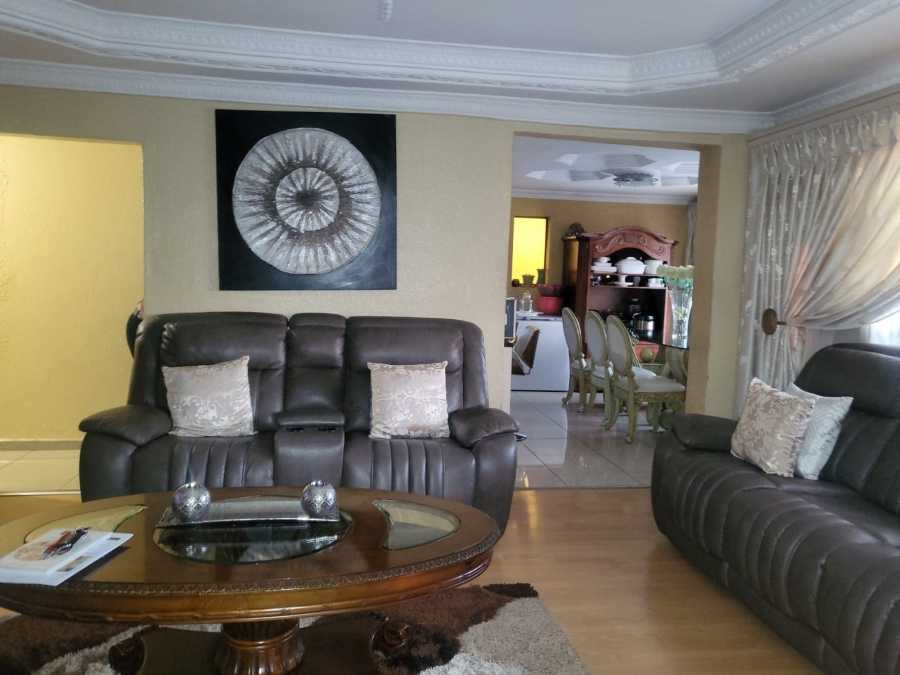 3 Bedroom Property for Sale in Kwa Thema Gauteng