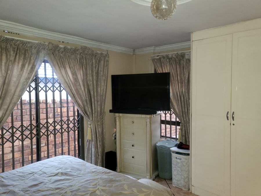 3 Bedroom Property for Sale in Kwa Thema Gauteng