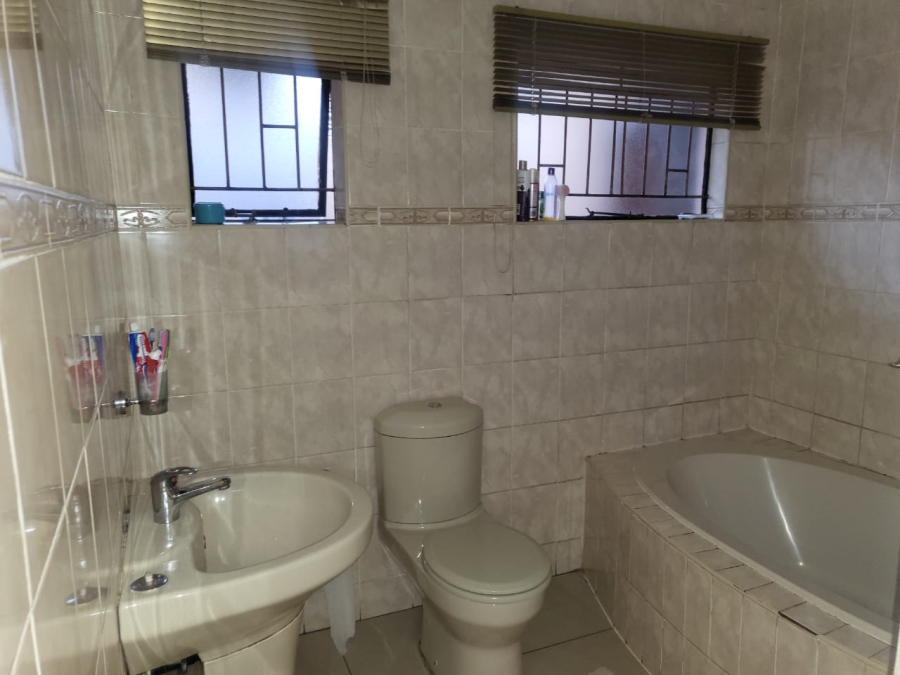 3 Bedroom Property for Sale in Kwa Thema Gauteng