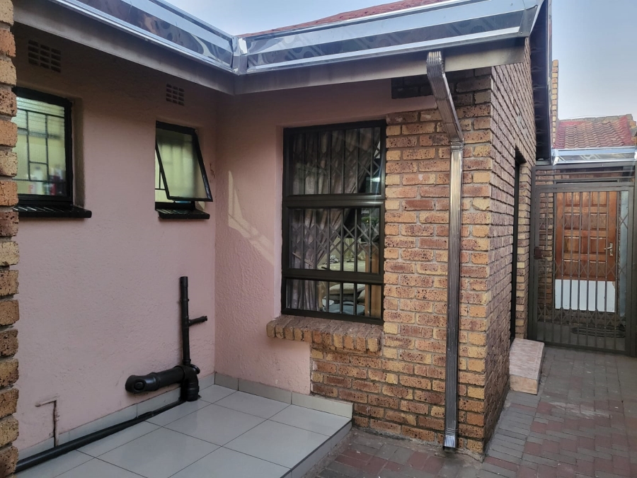 3 Bedroom Property for Sale in Kwa Thema Gauteng