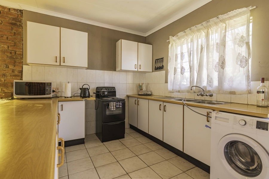 3 Bedroom Property for Sale in Maraisburg Gauteng