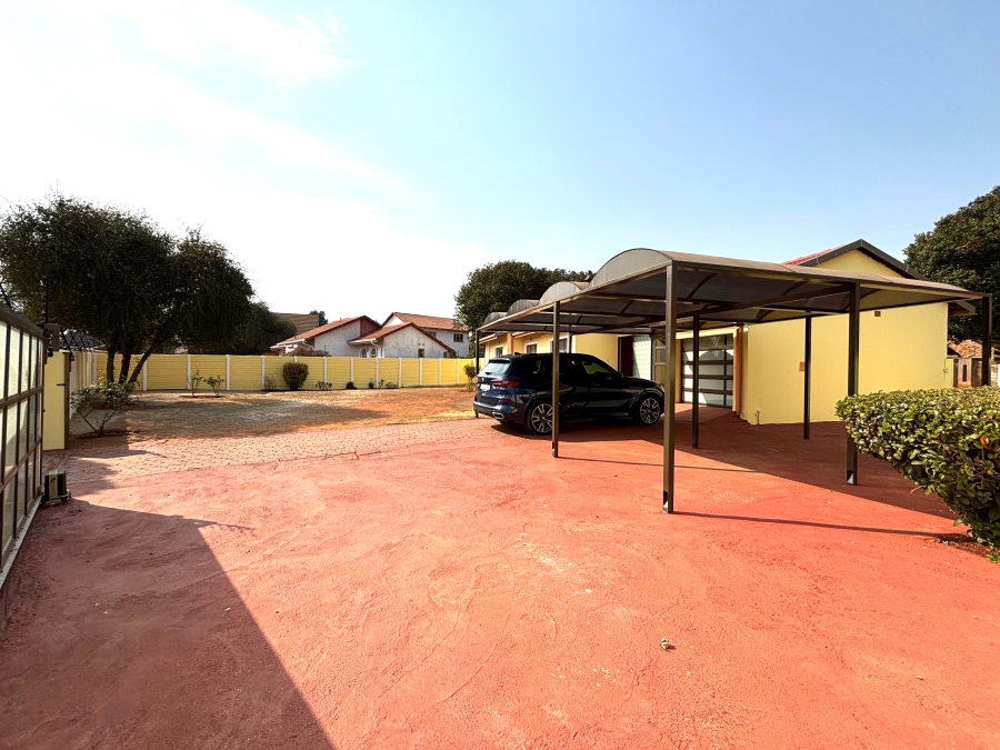 3 Bedroom Property for Sale in Dawn Park Gauteng