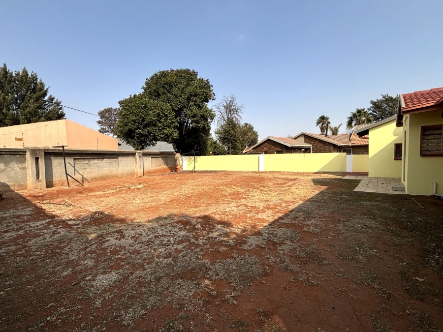 3 Bedroom Property for Sale in Dawn Park Gauteng