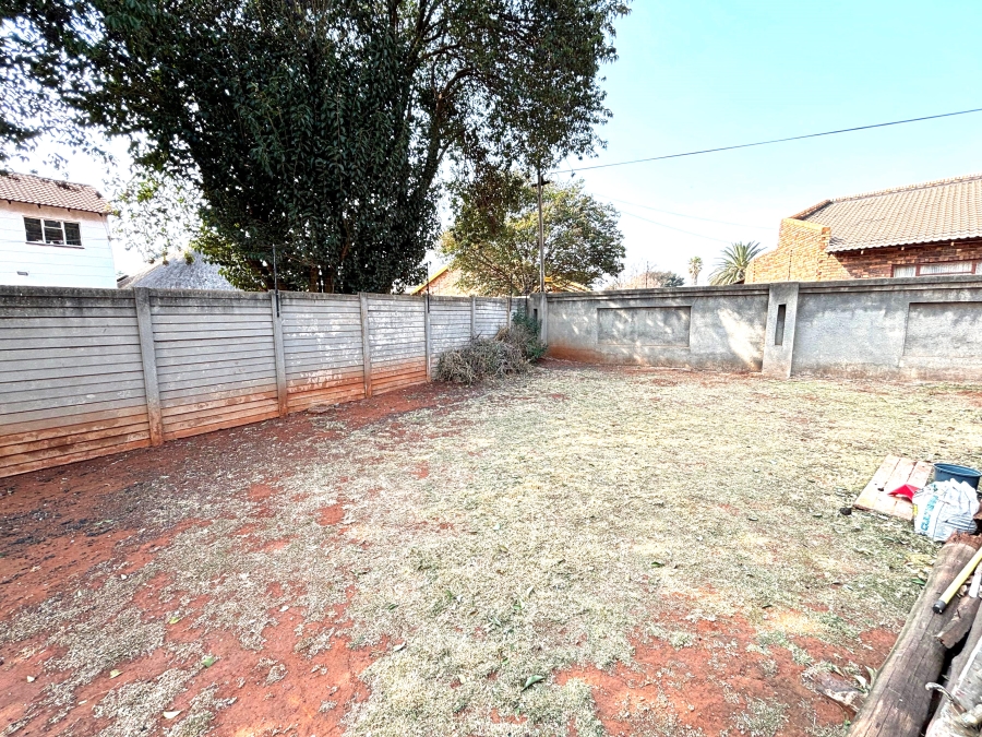 3 Bedroom Property for Sale in Dawn Park Gauteng