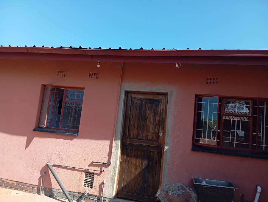 5 Bedroom Property for Sale in Kempton Park West Gauteng