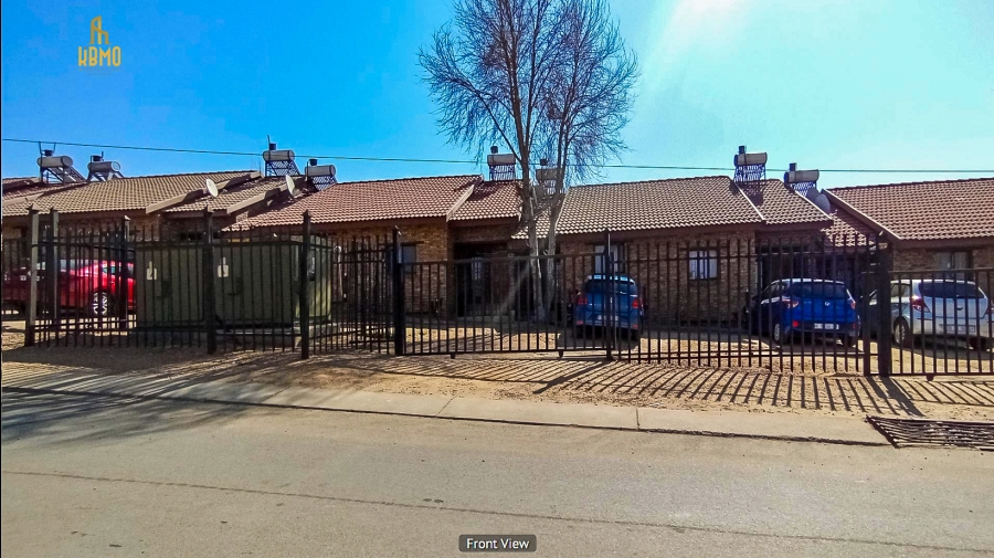 2 Bedroom Property for Sale in Olievenhoutbosch Gauteng