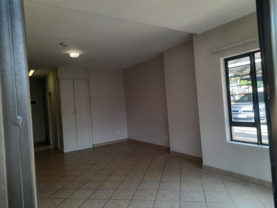 1 Bedroom Property for Sale in Hazeldean Gauteng