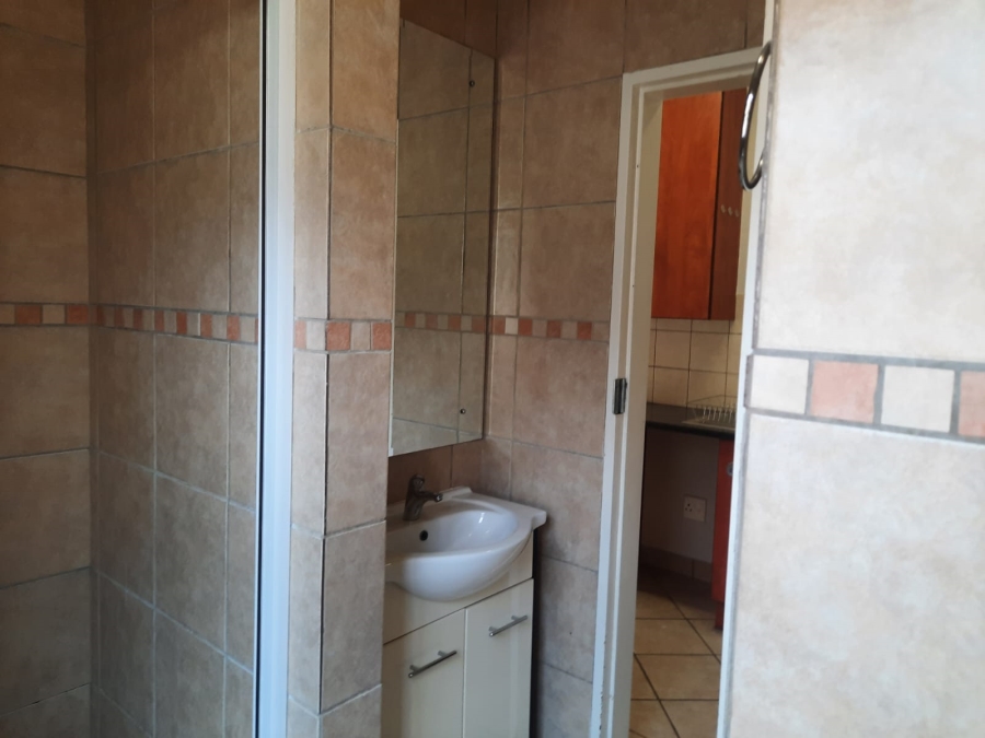 1 Bedroom Property for Sale in Hazeldean Gauteng