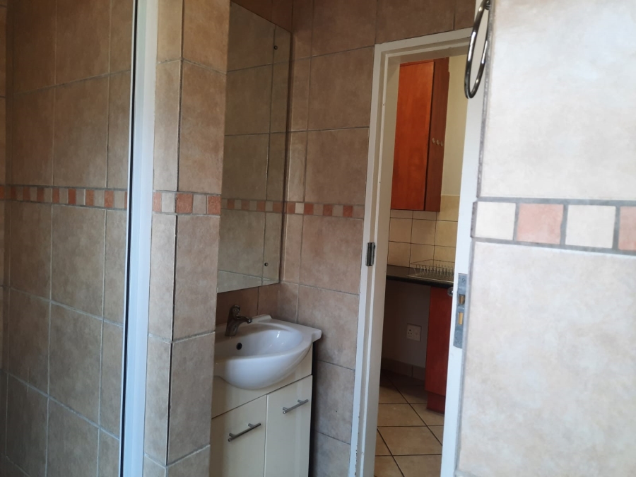 1 Bedroom Property for Sale in Hazeldean Gauteng