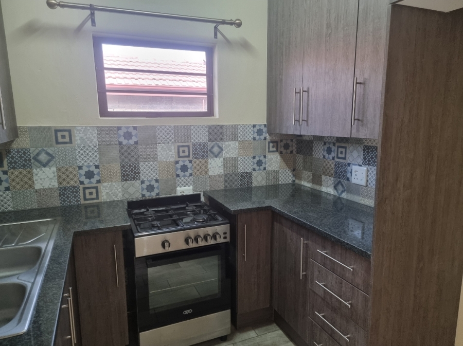 To Let 2 Bedroom Property for Rent in Parkrand Gauteng