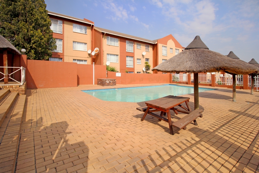 3 Bedroom Property for Sale in Weltevreden Park Gauteng