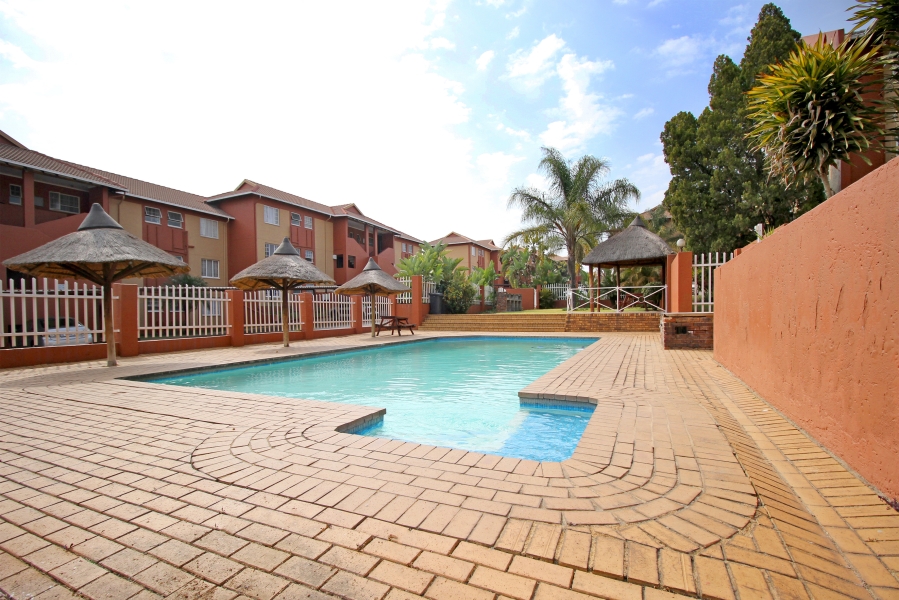 3 Bedroom Property for Sale in Weltevreden Park Gauteng