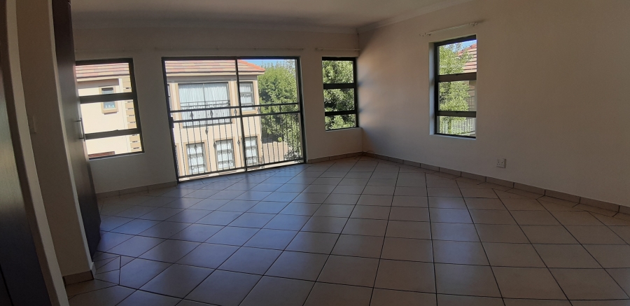 5 Bedroom Property for Sale in Kosmosdal Gauteng