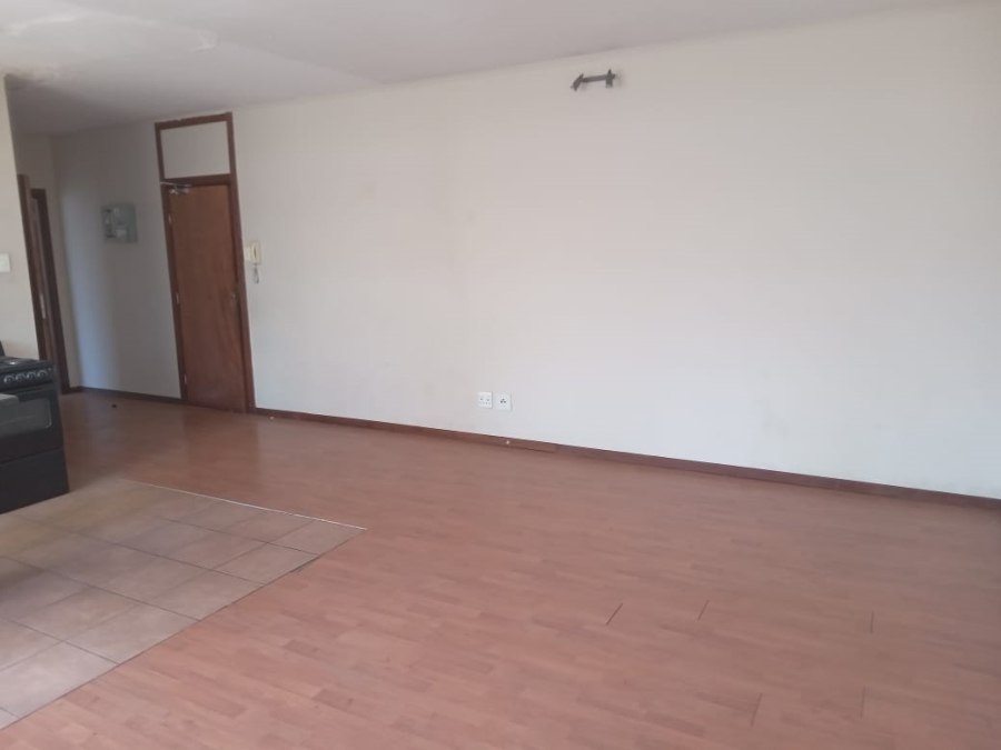 To Let 1 Bedroom Property for Rent in Johannesburg Central Gauteng