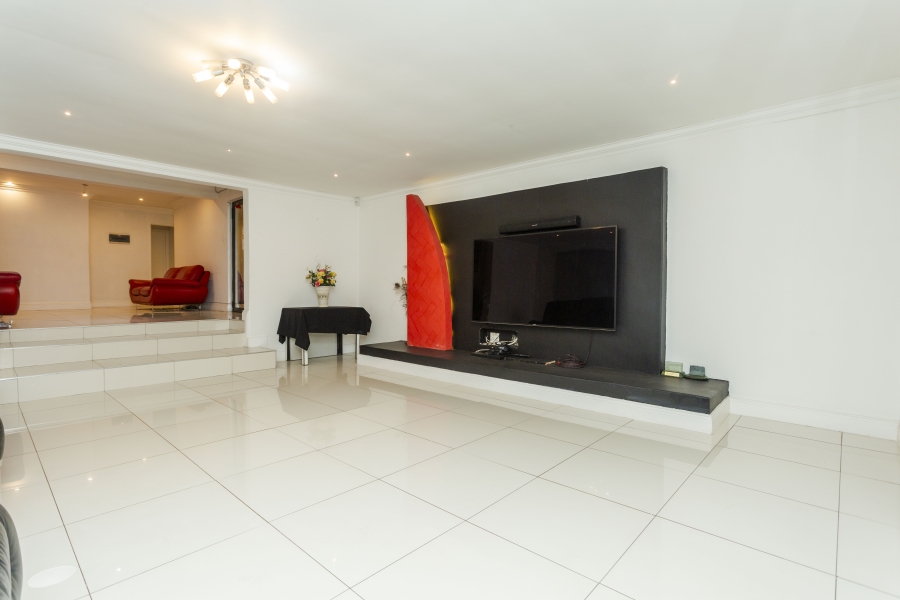 3 Bedroom Property for Sale in Heuweloord Gauteng