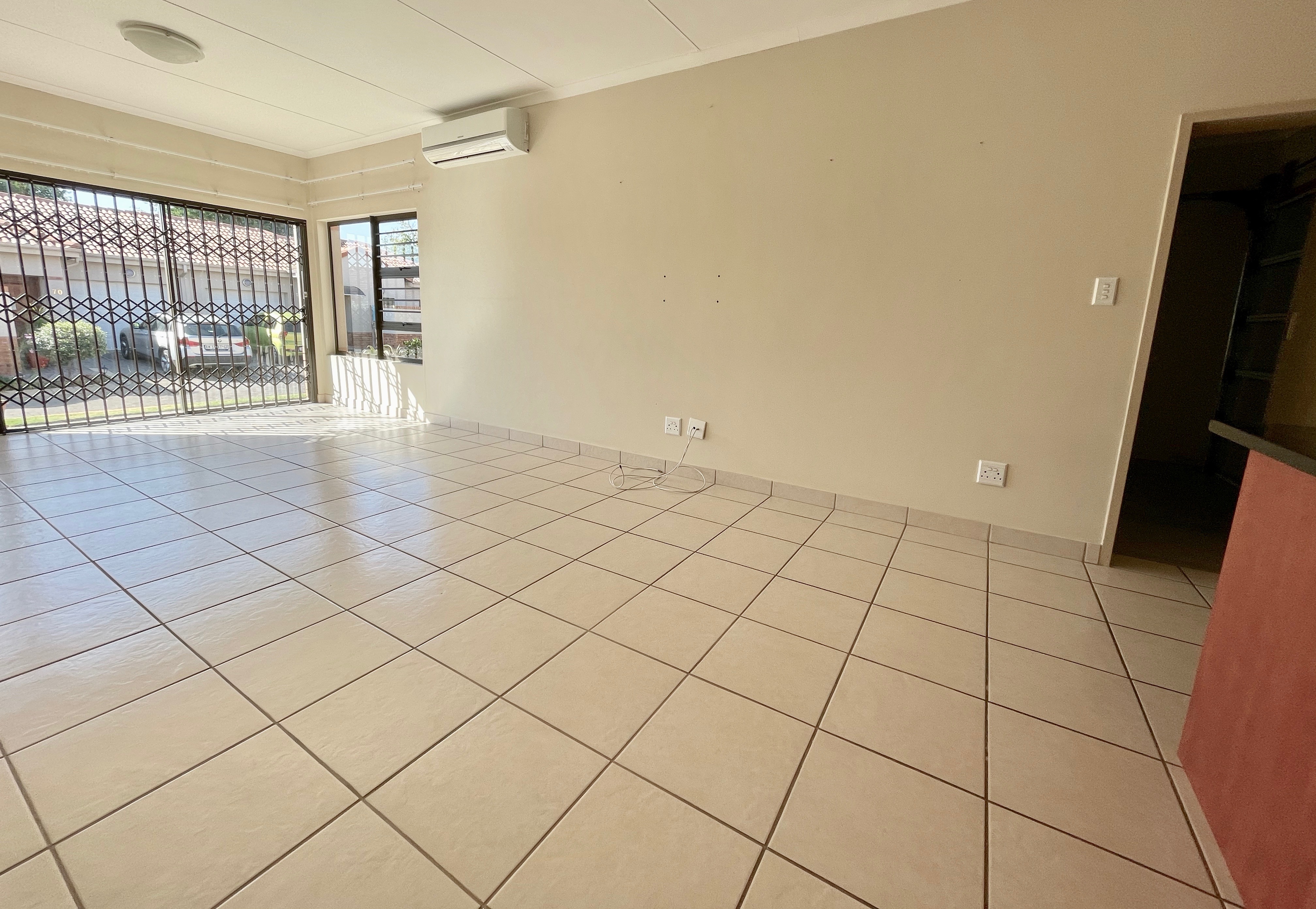 2 Bedroom Property for Sale in The Retreat Gauteng