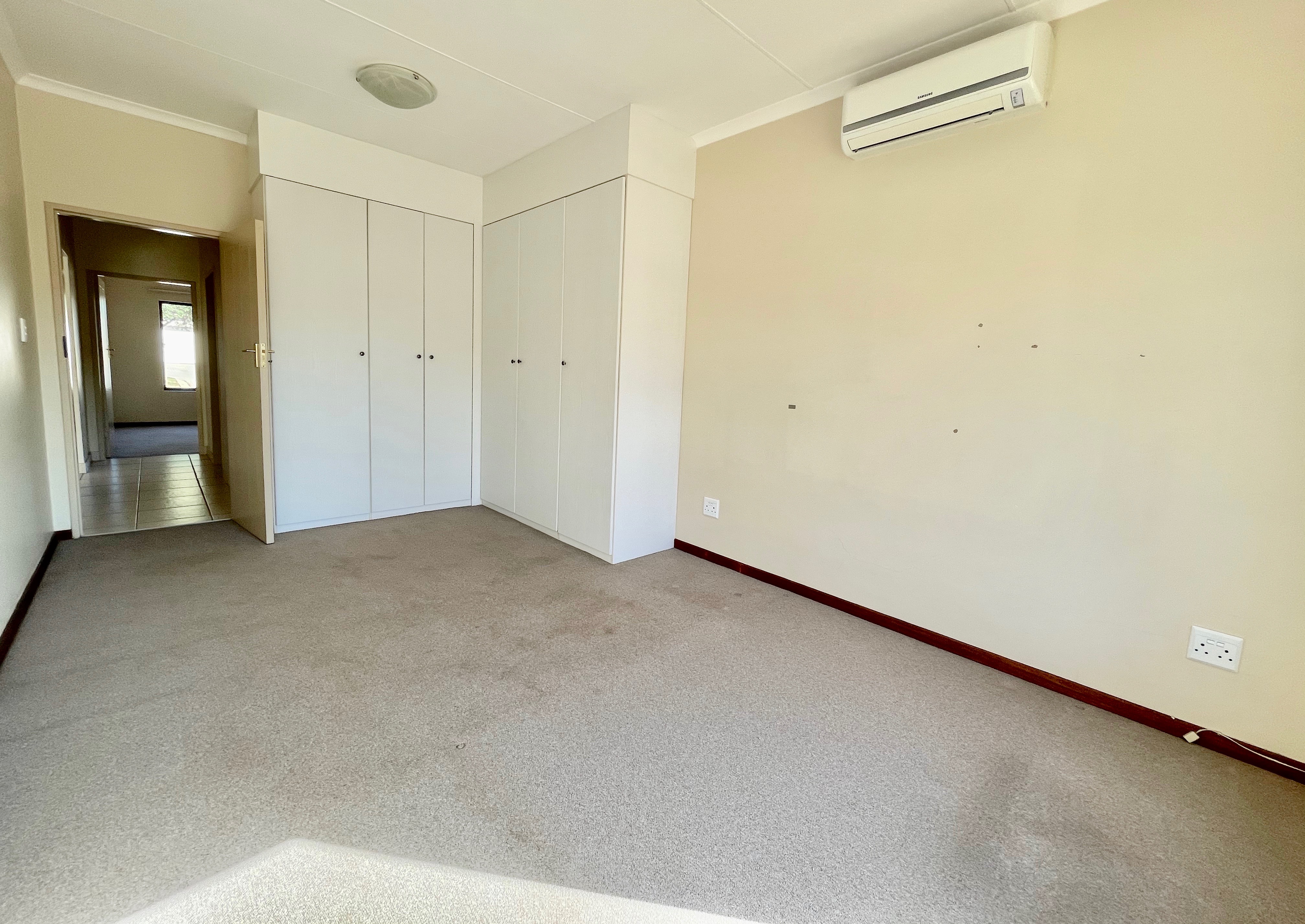 2 Bedroom Property for Sale in The Retreat Gauteng