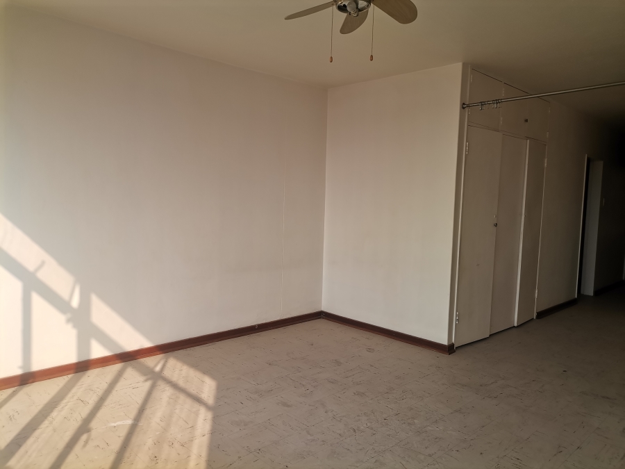 1 Bedroom Property for Sale in Muckleneuk Gauteng