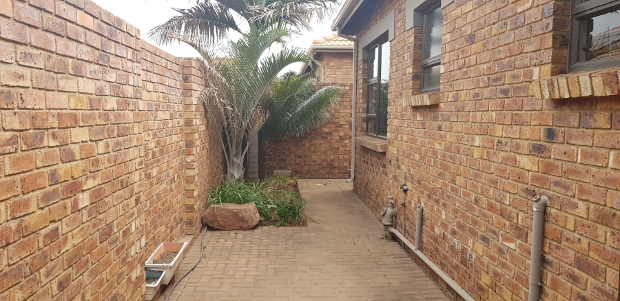 3 Bedroom Property for Sale in Bartlett Gauteng