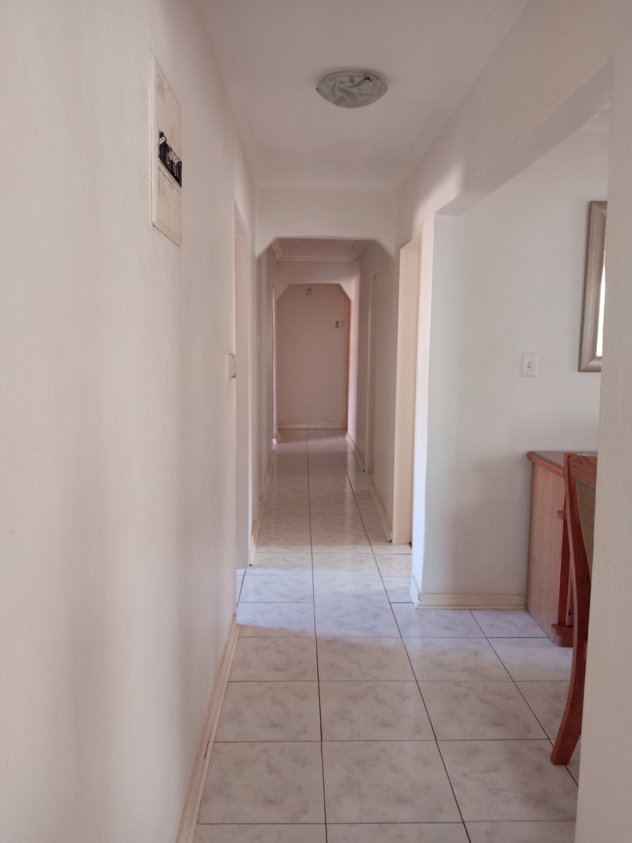 4 Bedroom Property for Sale in Lenasia Ext 1 Gauteng