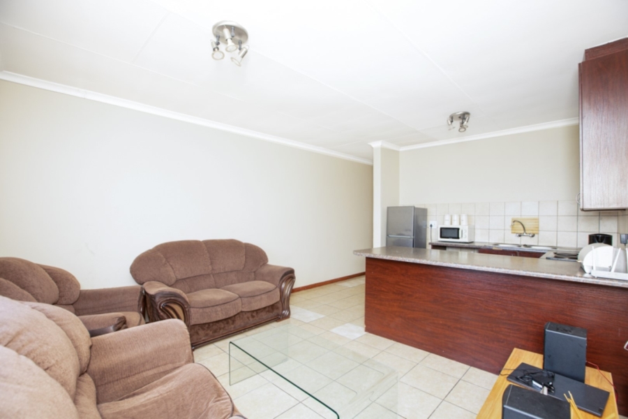 1 Bedroom Property for Sale in Grand Central Gauteng