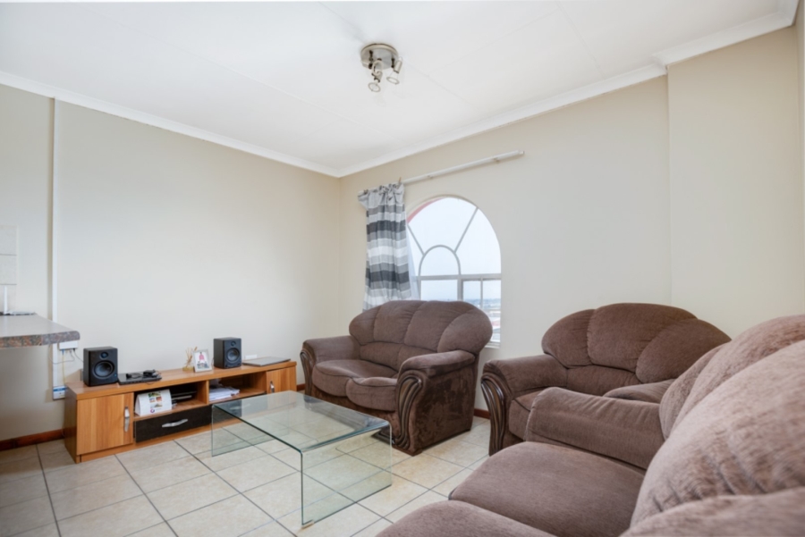 1 Bedroom Property for Sale in Grand Central Gauteng
