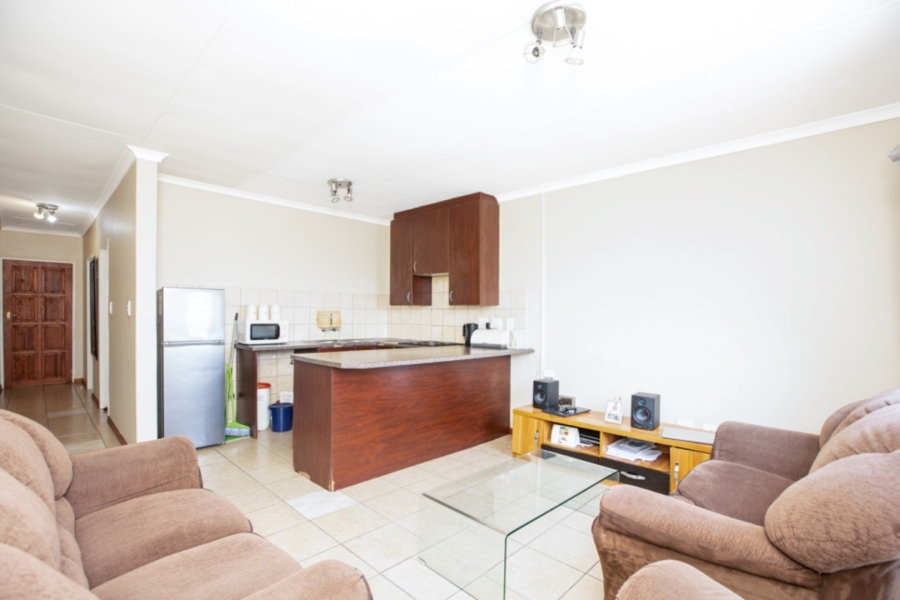 1 Bedroom Property for Sale in Grand Central Gauteng